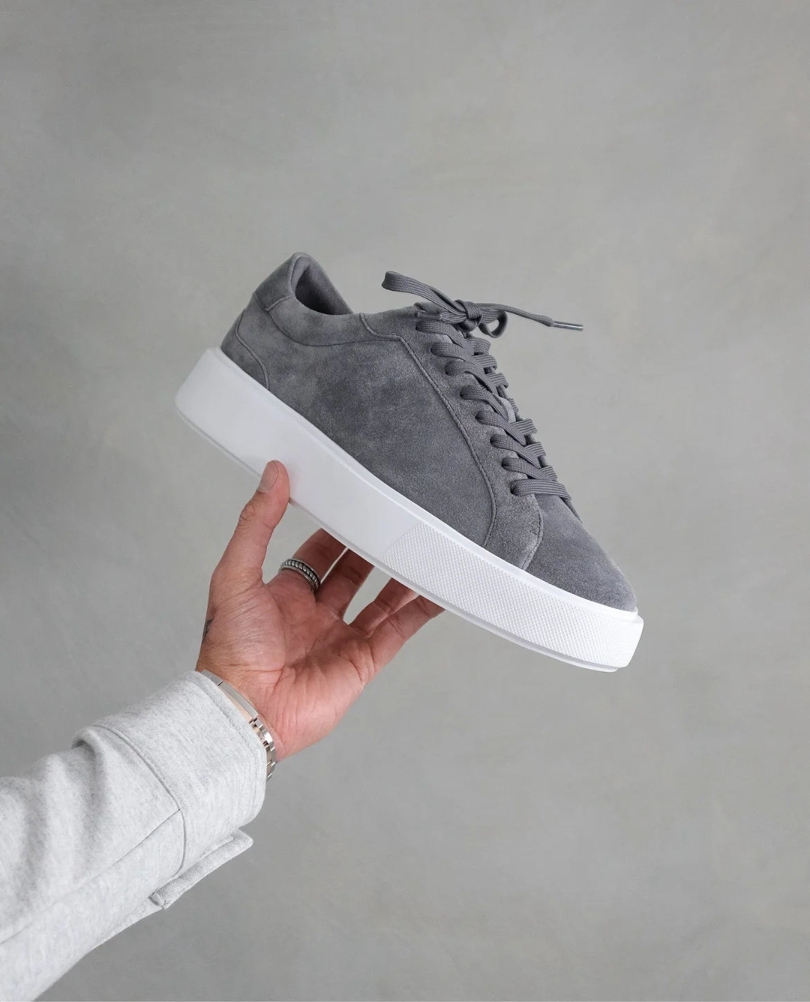 Nera Suede Sneakers